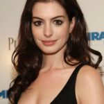 So horny for anne hathaway, any bud wanna be my sissy anne. Let me use your sissy cock.