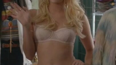 Emma Roberts has the perfect body