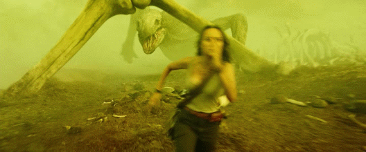 Brie Larson running plot in Kong Skull Island 2017