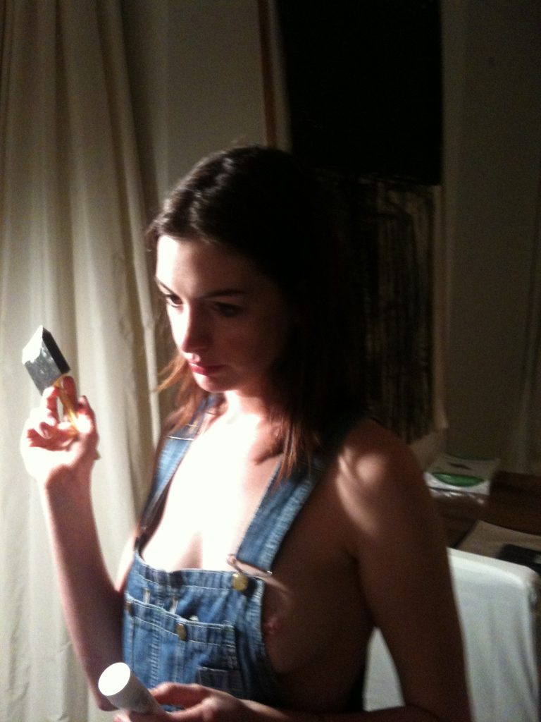 Anne Hathaway Leaked 22 Photos