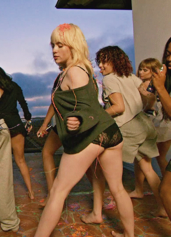 Billie Eilish shaking her fat ass