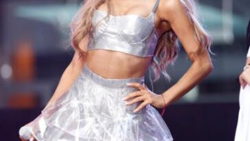 Love Ariana Grande's small and tight body