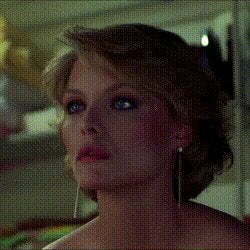Michelle Pfeiffer beautiful naked plot in Into the Night