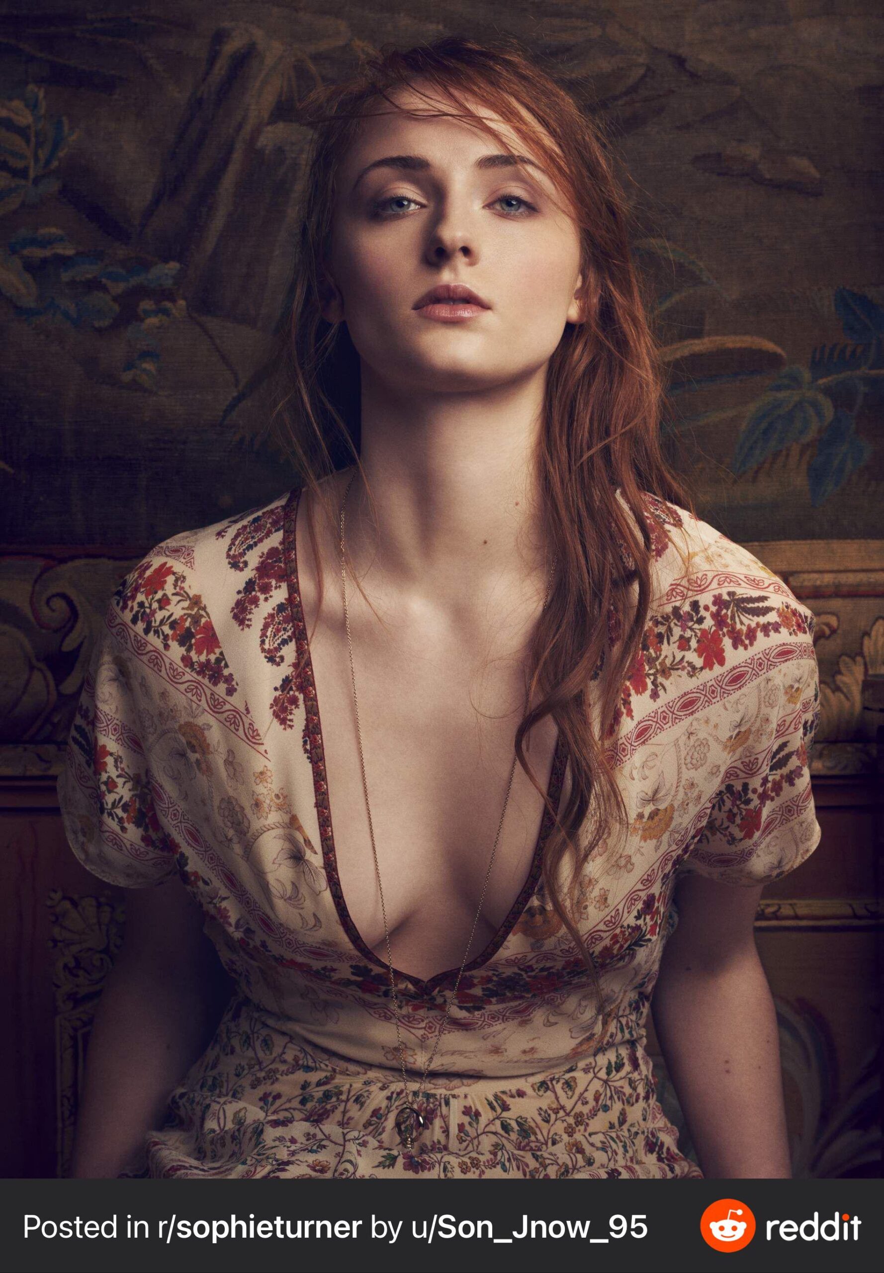So horny and moaning for Sophie Turner