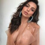 Emily Ratajkowski