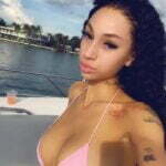 Bhad Bhabie - She show bikini so hot video ...