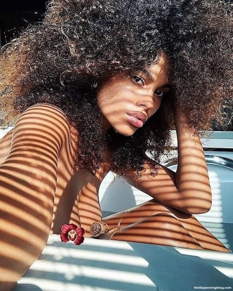 Tina Kunakey Pokies 5 Photos