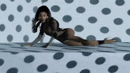 Ariana Grande doing Splits