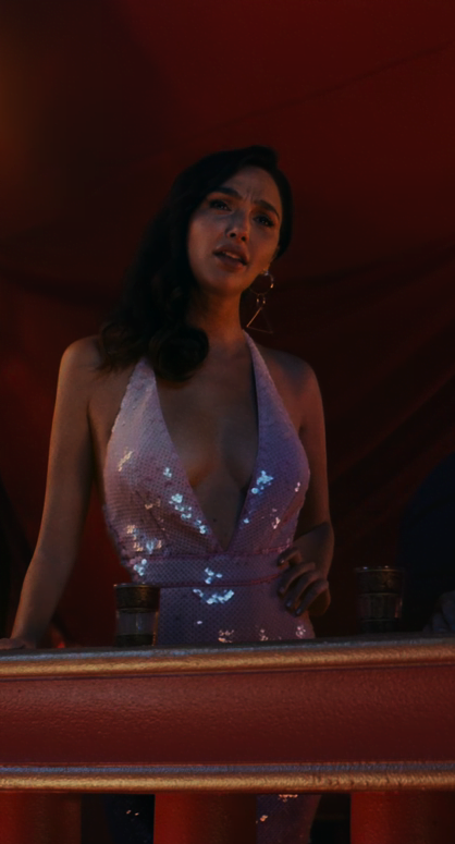 Gal gadot in red notice