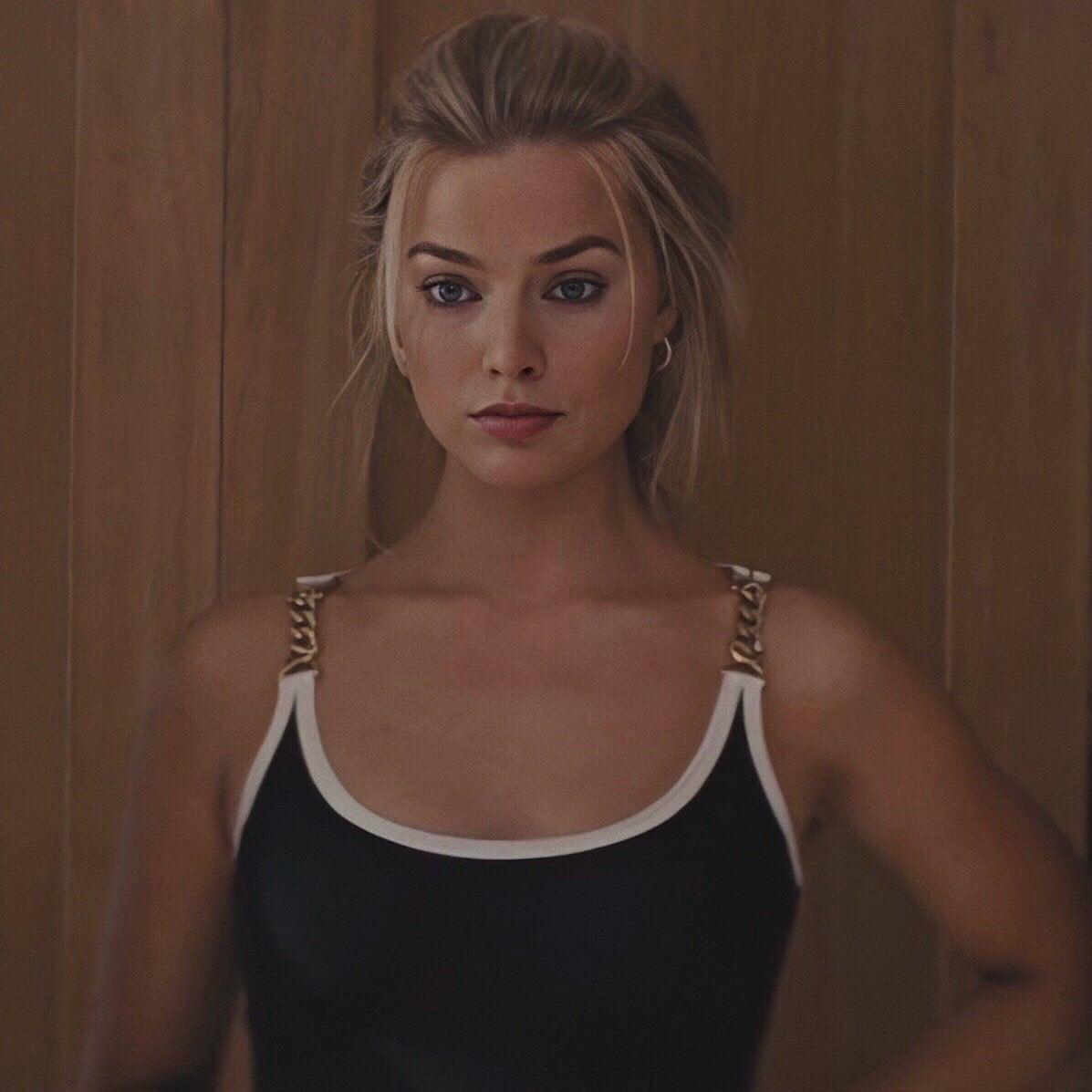 I want Margot Robbie to publicly humiliate me