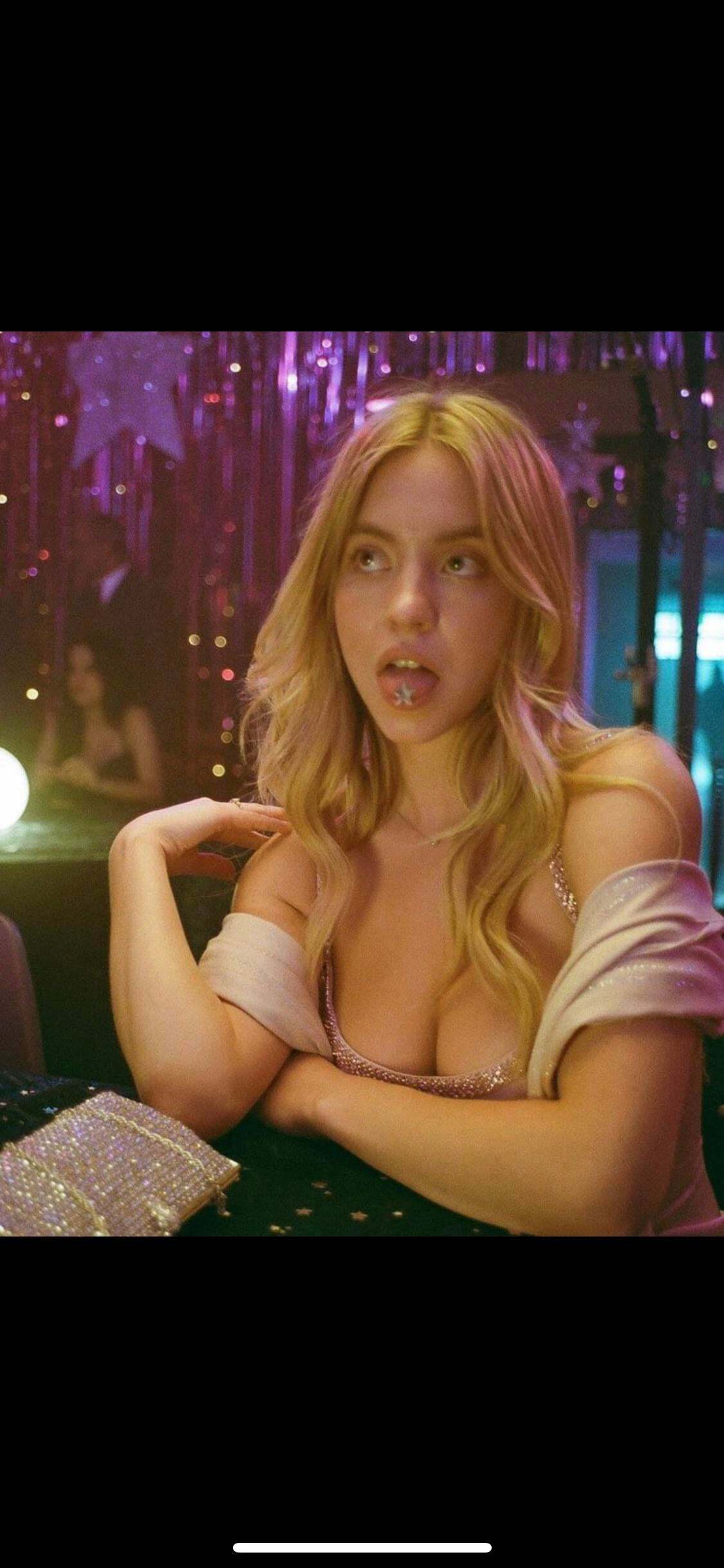 Im so horny for Sydney Sweeney right now…