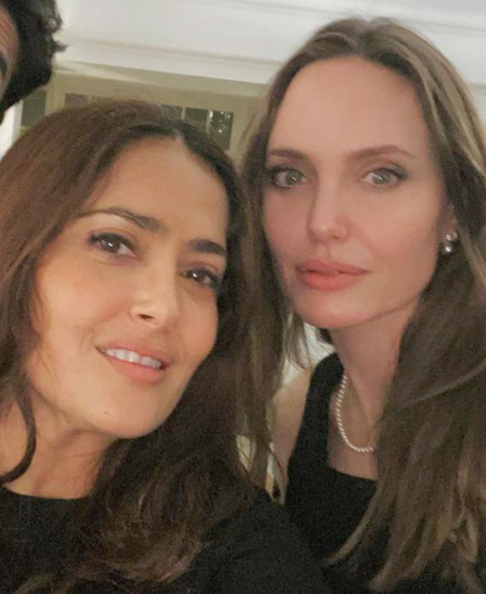 Salma Hayek amp Angelina Jolie Everyones dream threesome