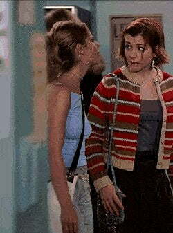 Sarah Michelle Gellar braless and pokie plots in Buffy