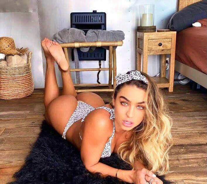 Sommer Ray big booty