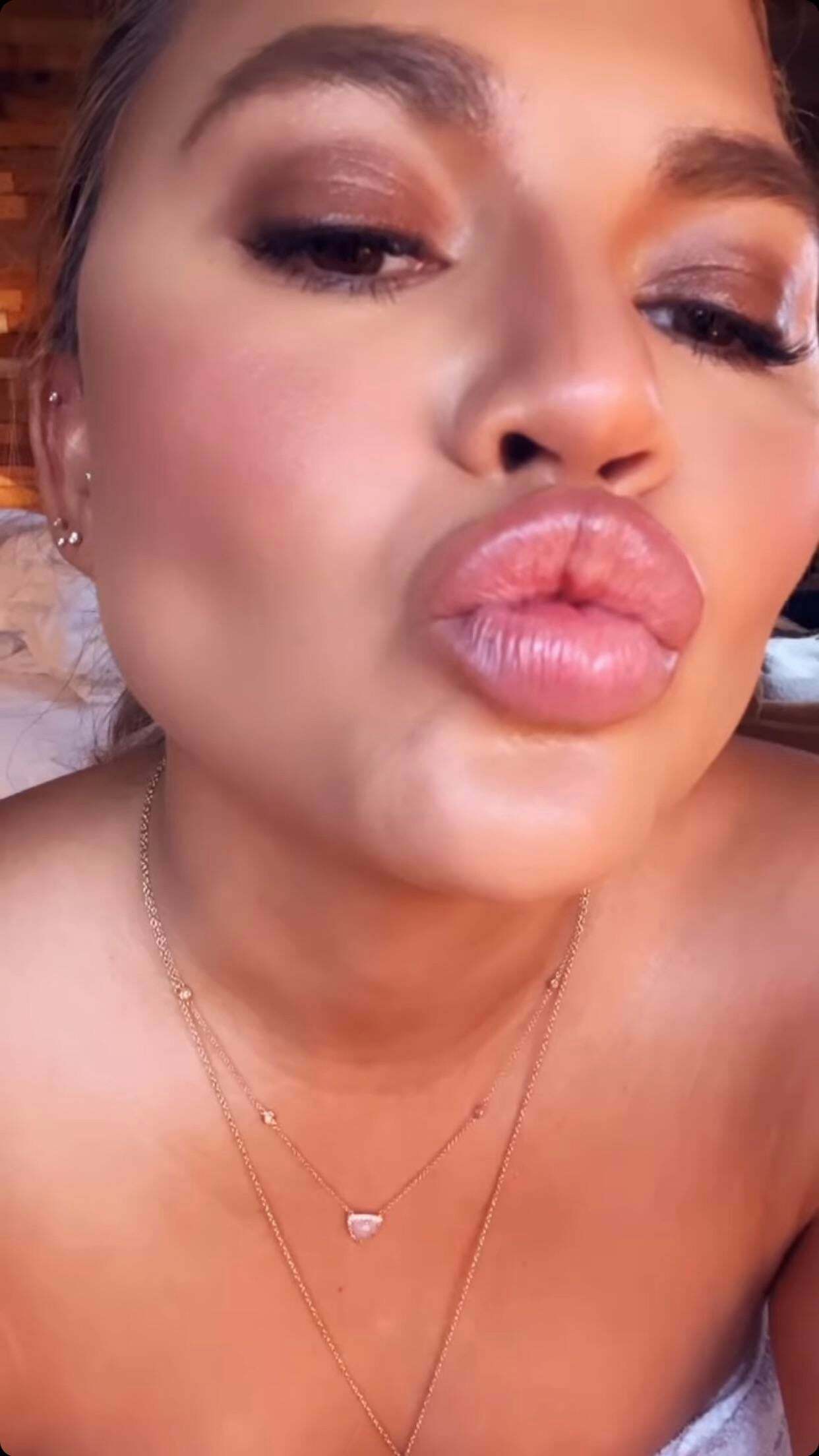 Chrissy Teigen wants you to cum all over her face