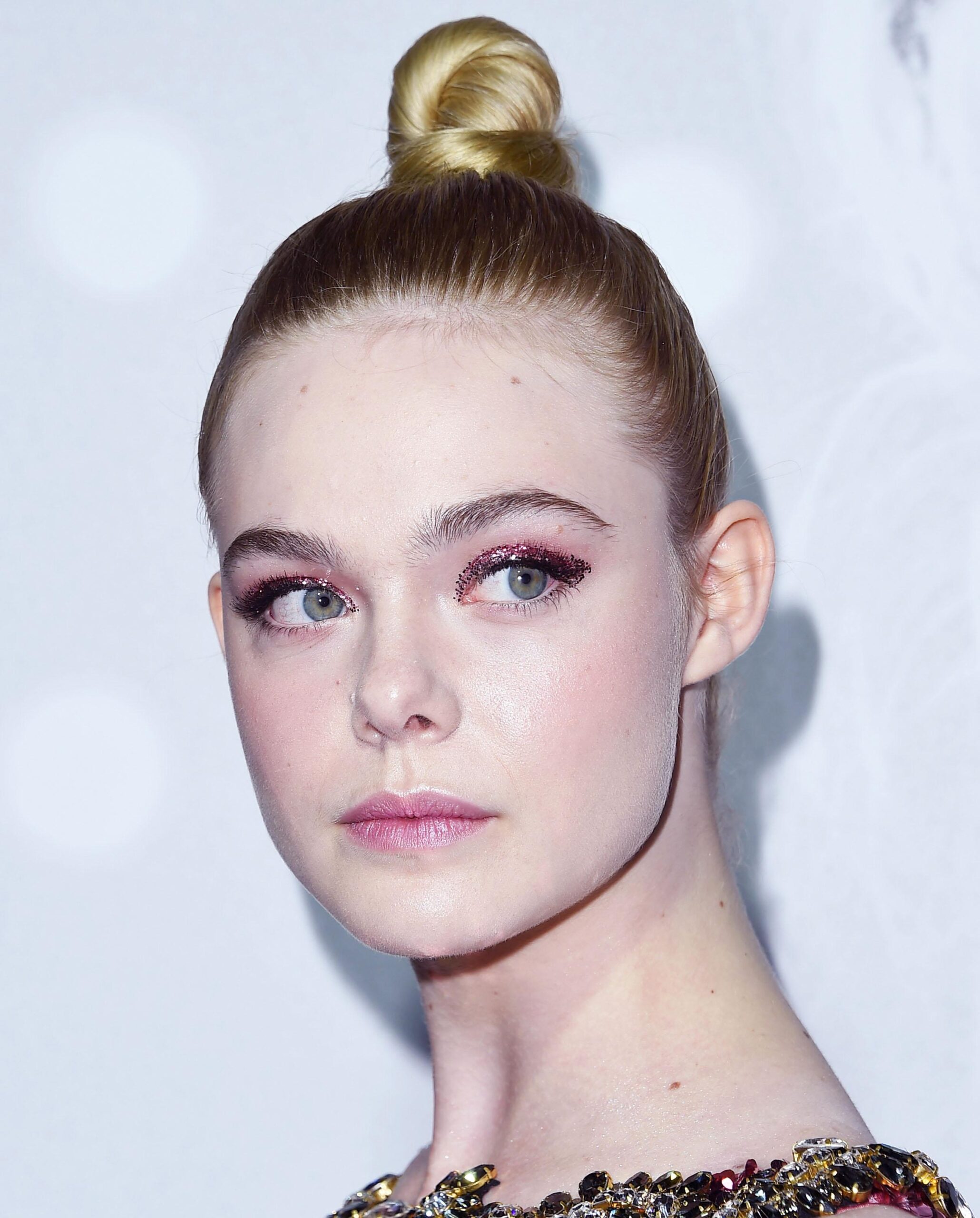 Elle Fanning and her hot face