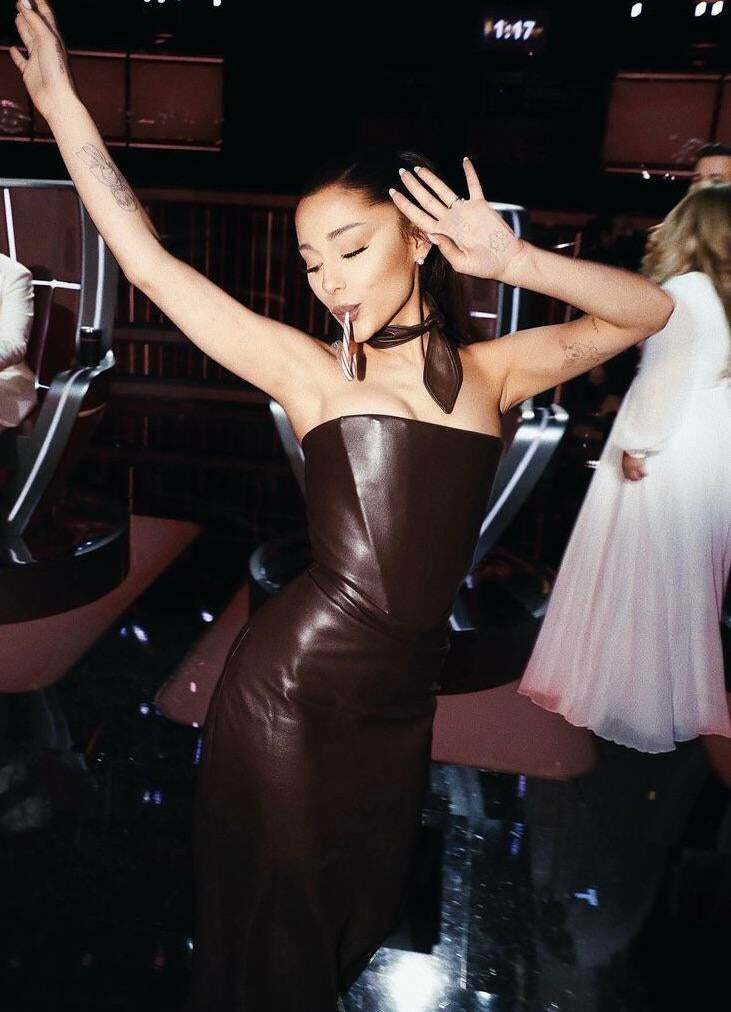 I want to bend Ariana Grande over and fuck her