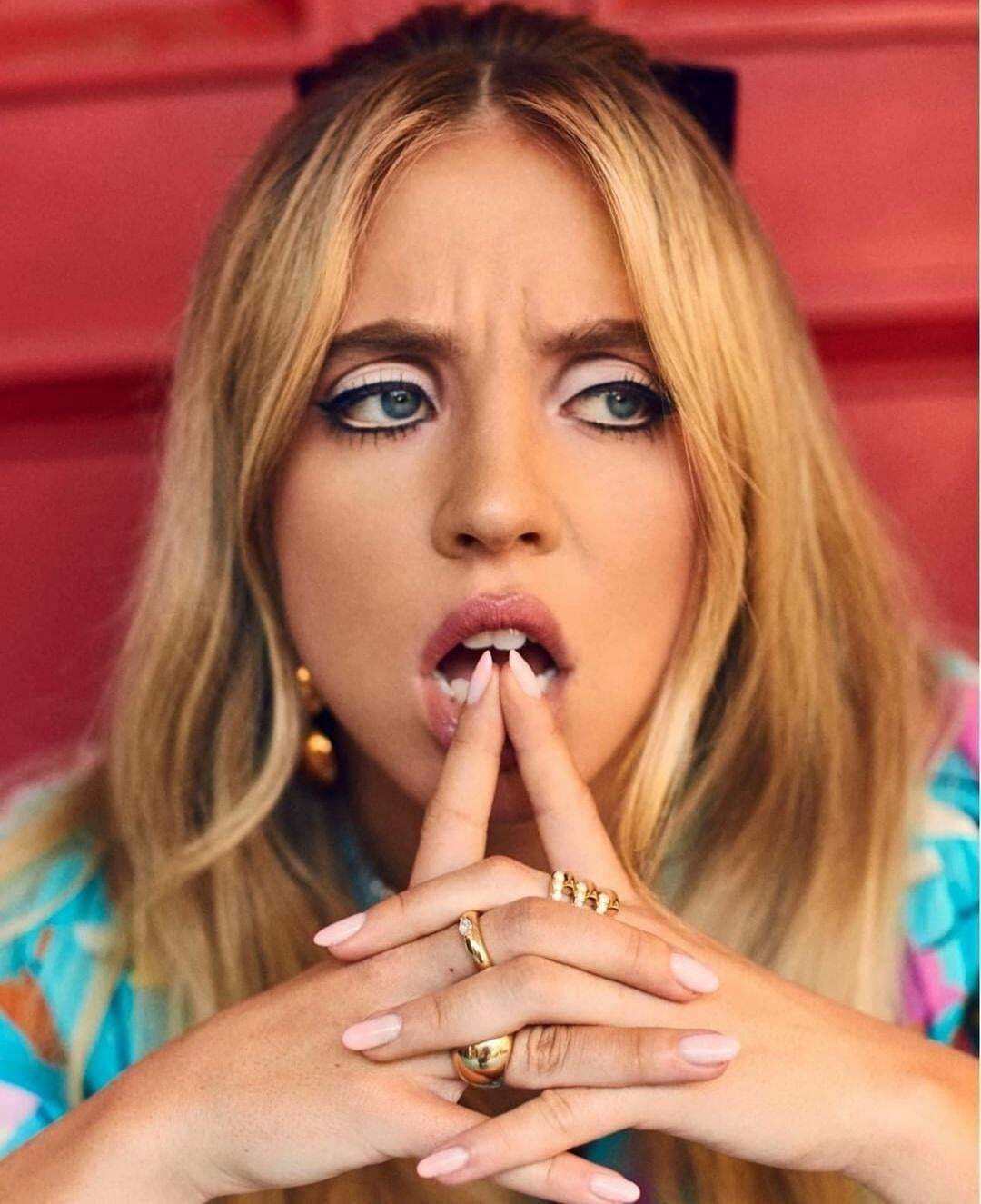 Sydney Sweeney looks pretty nervous after seeing your cock