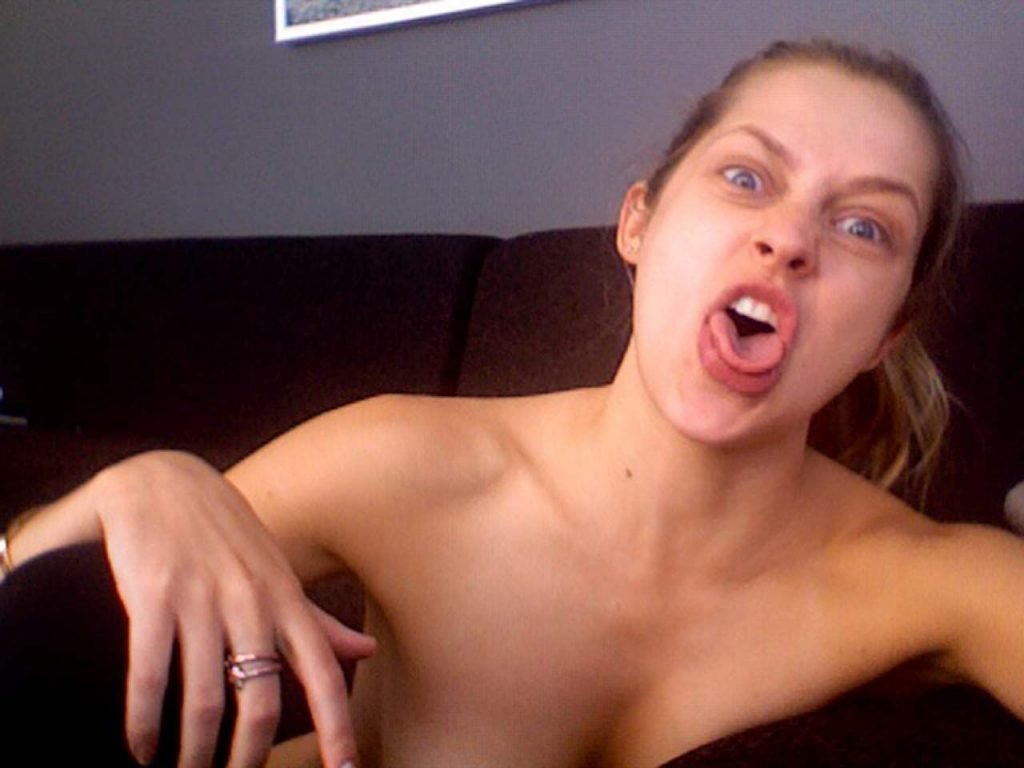 Teresa Palmer Leaked