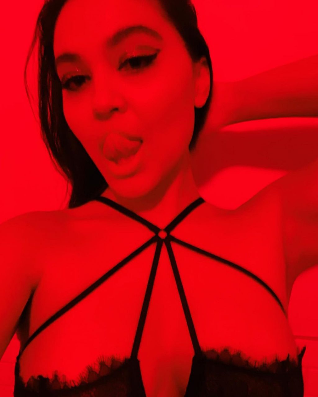 Stella Hudgens Braless