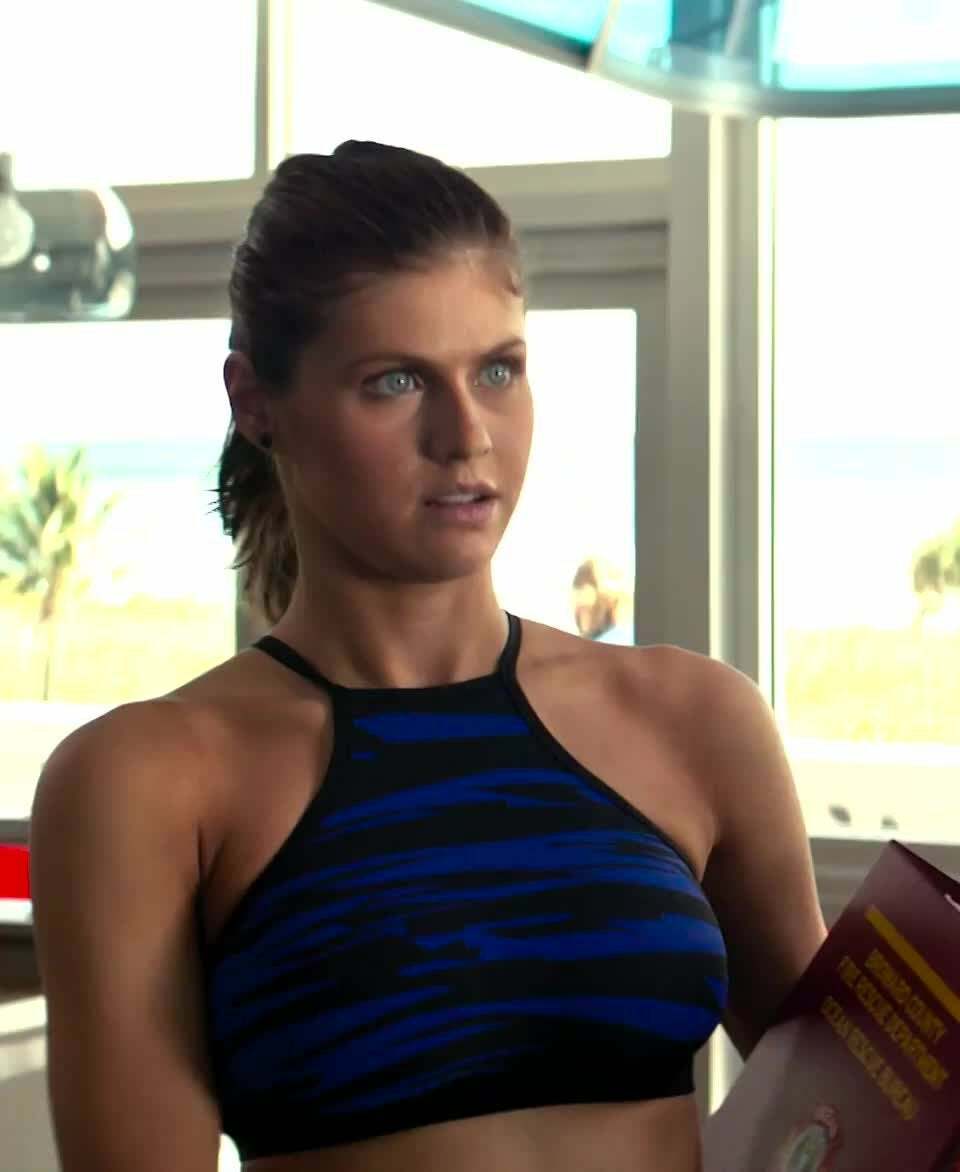 Alexandra Daddario Baywatch