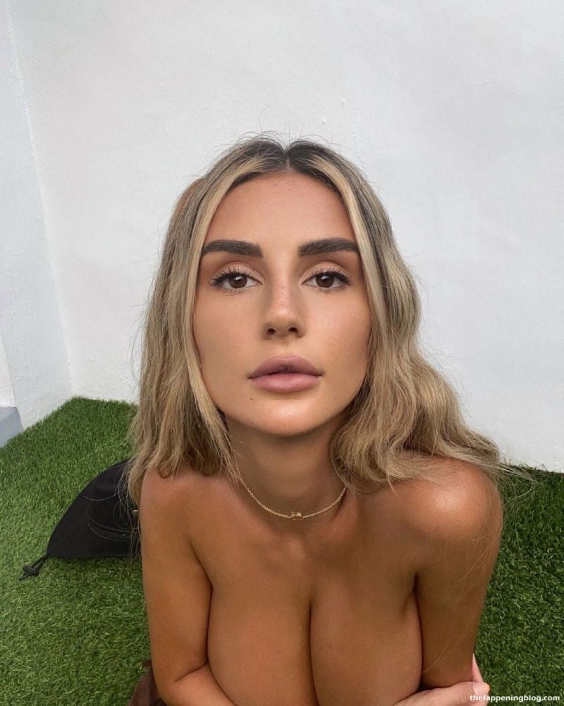 Bianca Ghezzi See Through 5 Photos