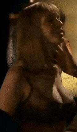 Christina Hendricks huge plots in Beggars