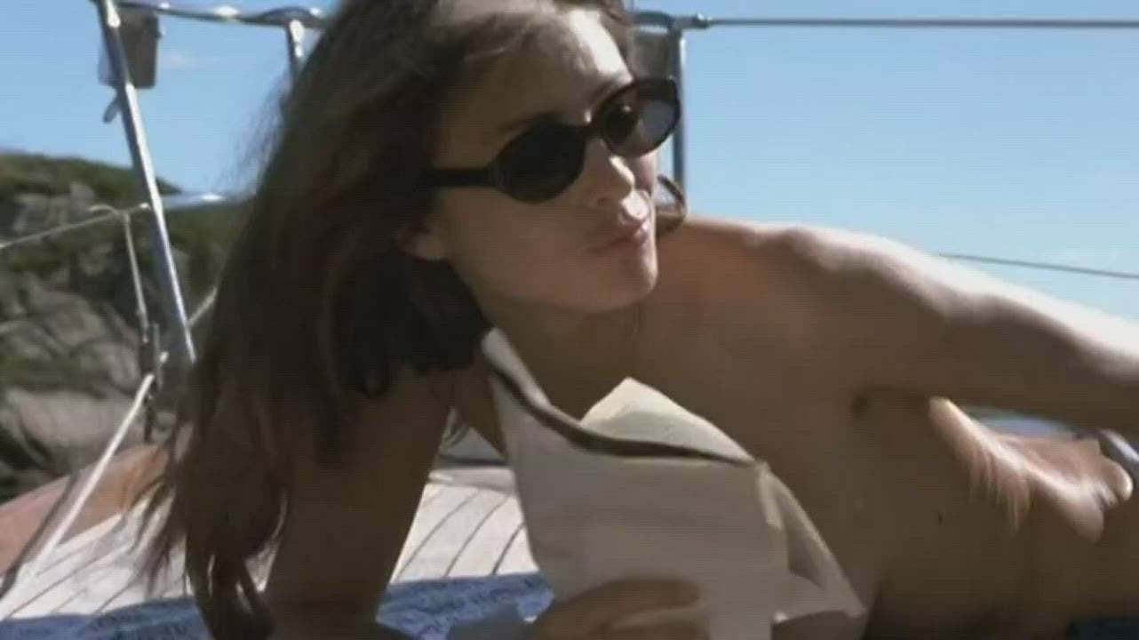 Elizabeth hurley