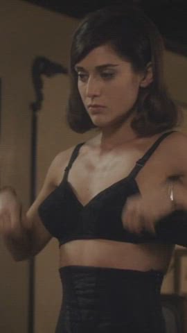 Lizzy Caplan in Masters Of Sex