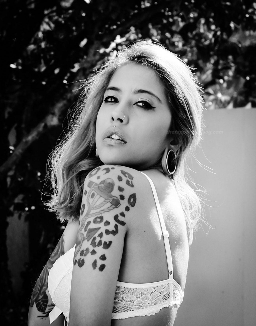 Gabrielle Nakamuta Naked 5 Photos