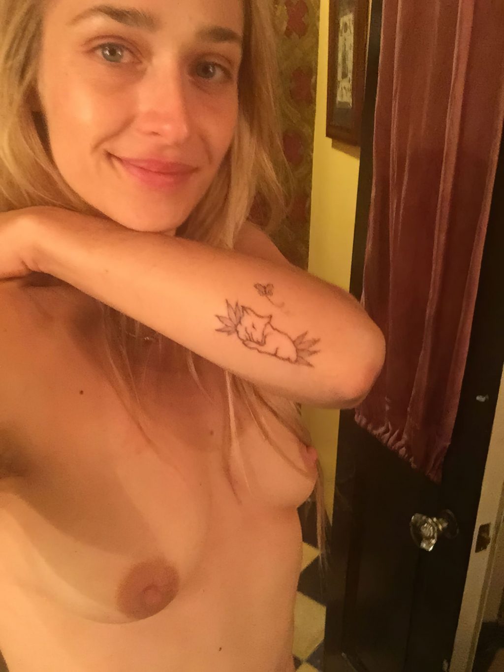 Jemima Kirke Leaked 2 Photos