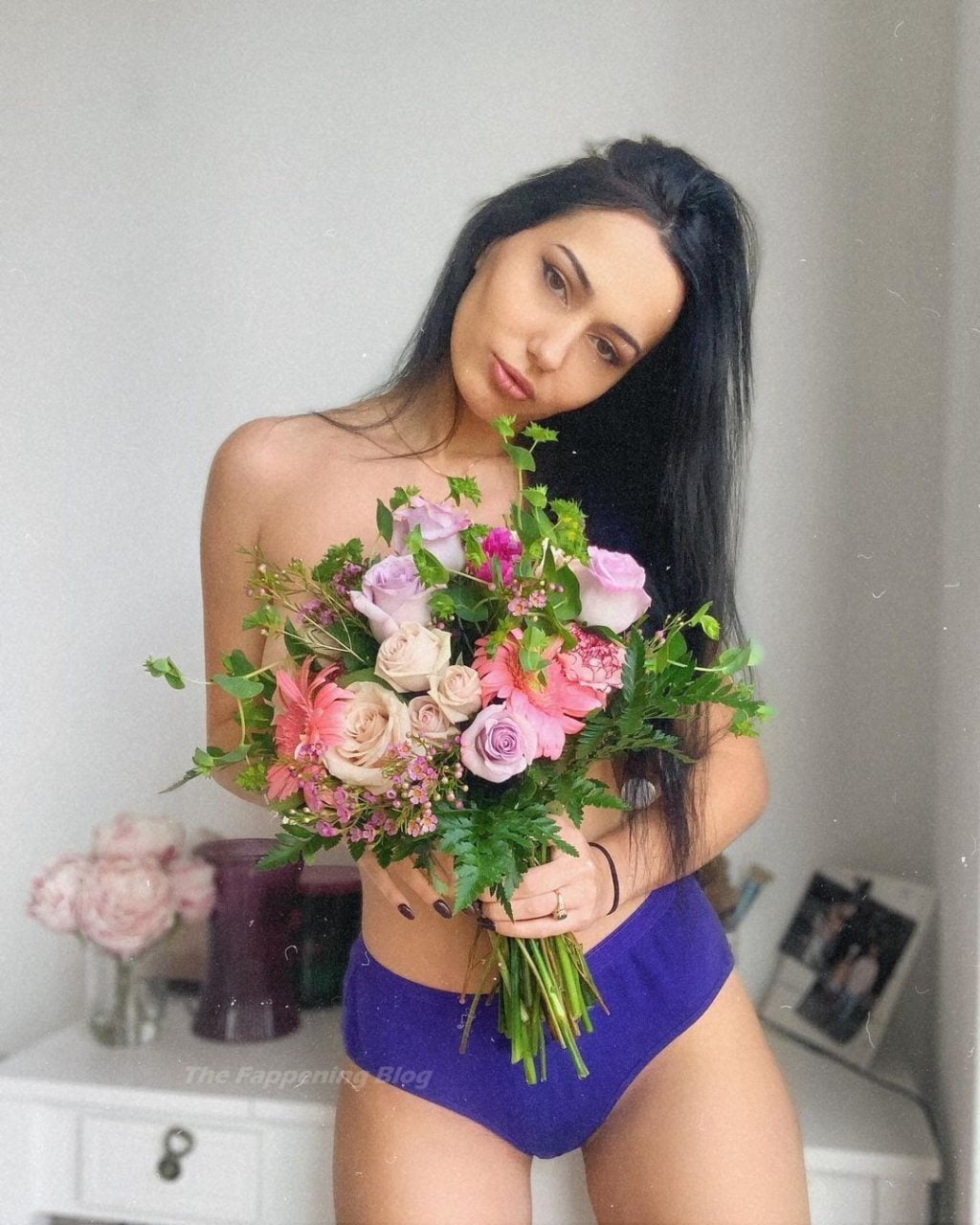 Iva Kovacevic Topless 5 Photos