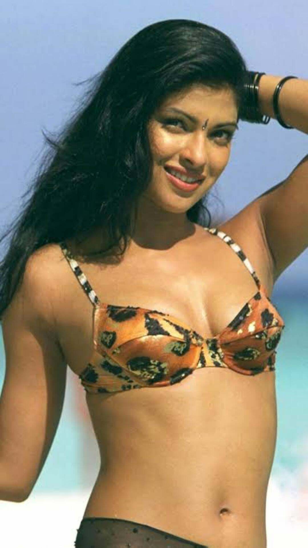 19 Year Old Priyanka Chopra Jonas