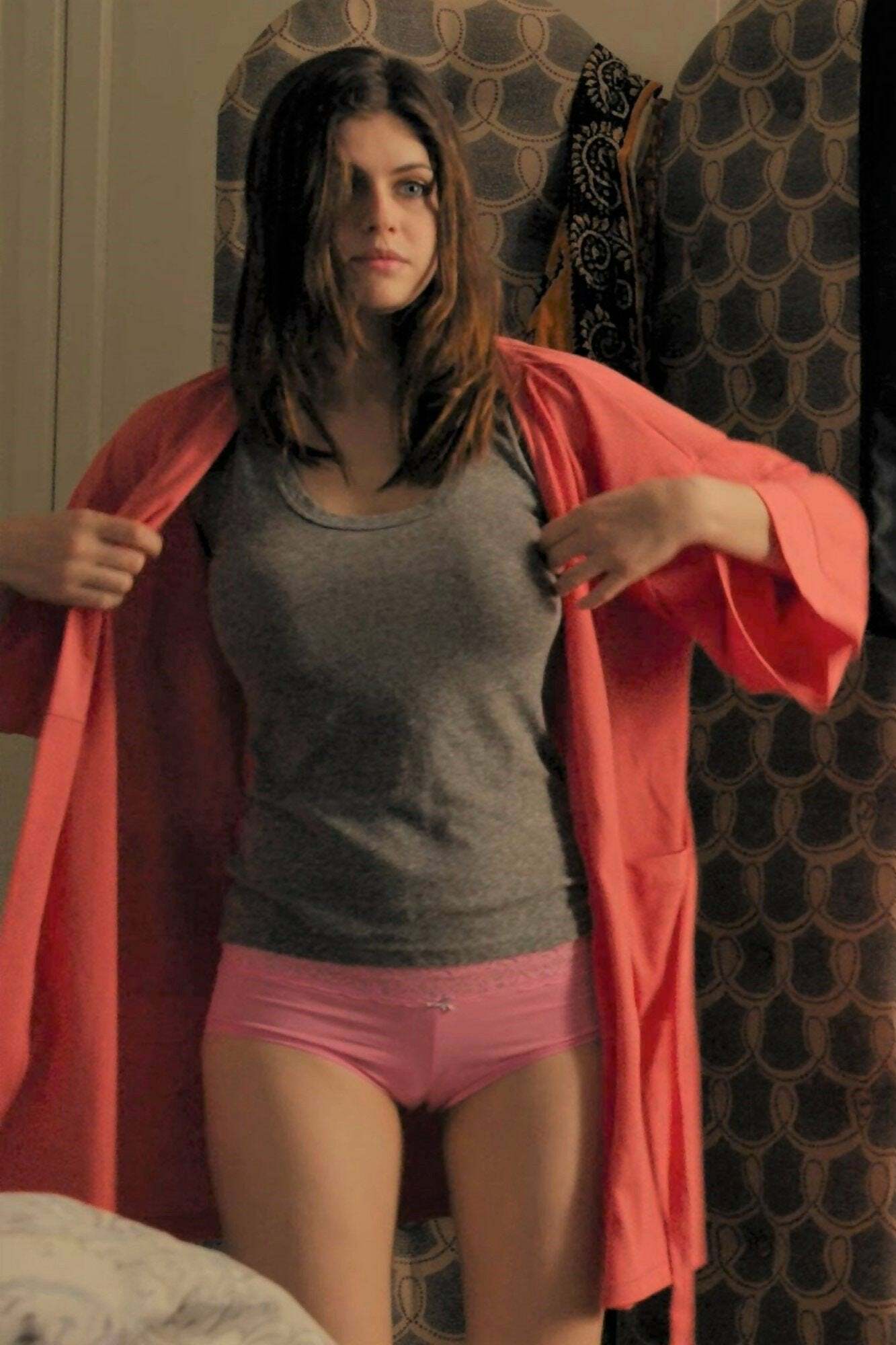 Alexandra Daddario in pink panties