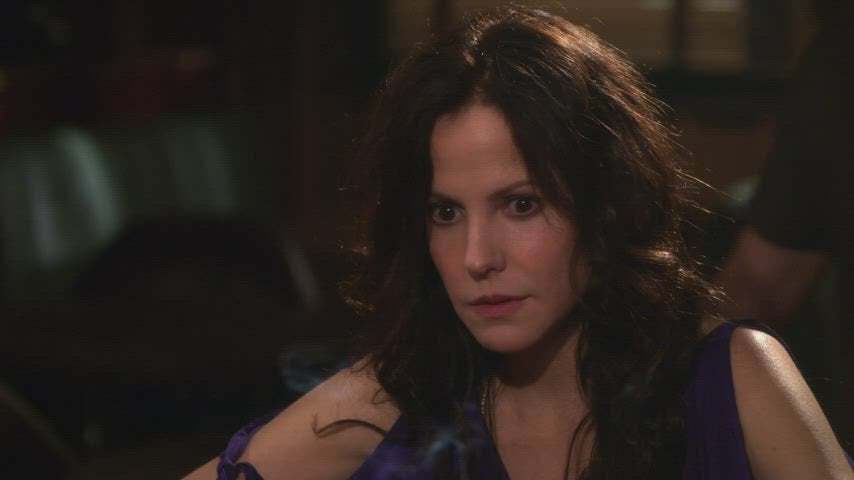 Mary Louise Parker Spanking plot in Weeds