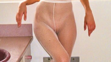 Alina Boyko Topless (2 Photos)