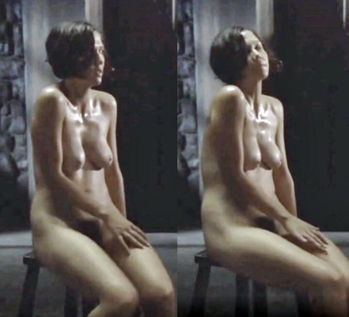 Maggie Gyllenhaal Topless