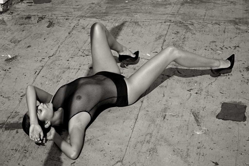 Shay Mitchell Leaked 4 Photos