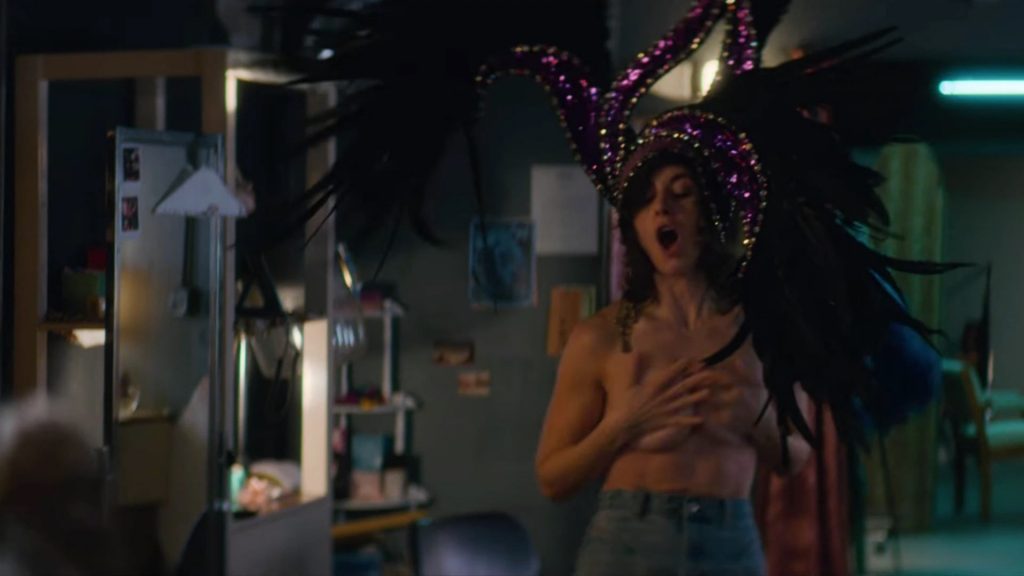 Alison Brie Topless 4 Photos