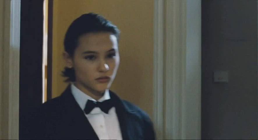 Catherine Guittoneau in A Single Girl 1995