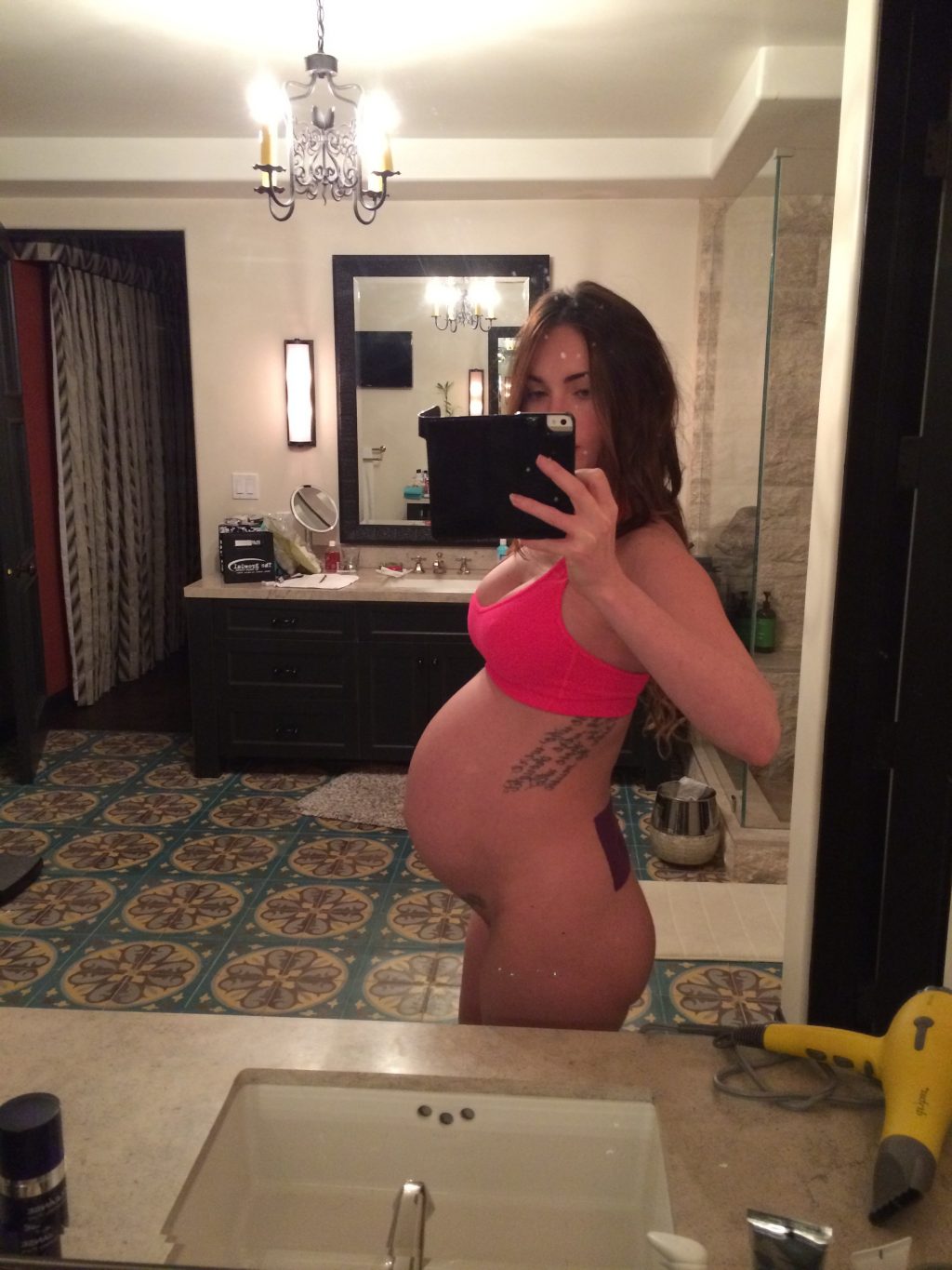 Megan Fox Leaked 4 Photos