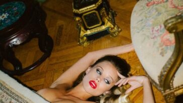Allie Leggett Nude & Sexy (12 Photos)