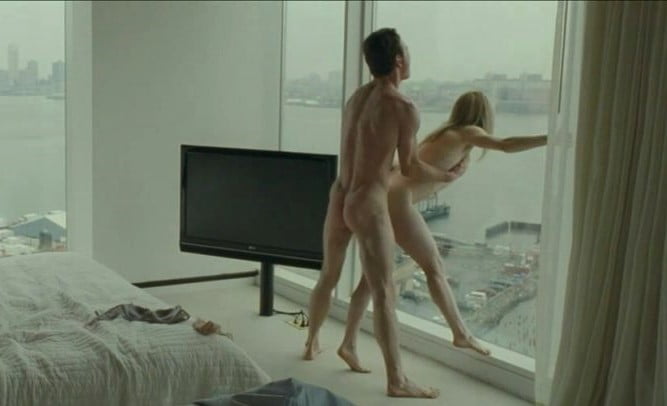 Amy Hargreaves Naked 2 Photos