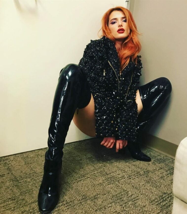 Bella Thorne Sexy (12 Photos + GIFs)