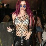 Bella Thorne Sexy (25 Photos + Video)