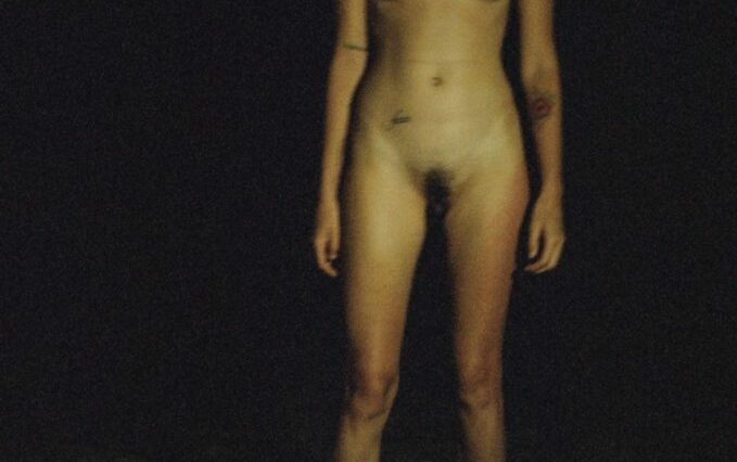 Carly Foulkes Nude (4 Photos)