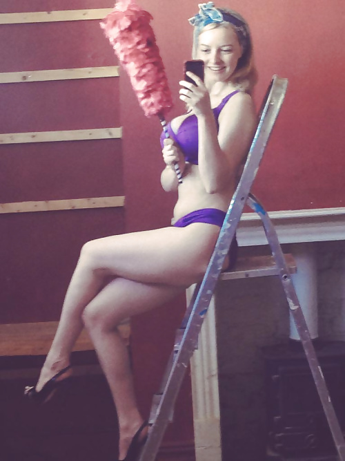 Dakota Blue Richards Sexy (10 Photos)