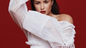 Demi Lovato Sexy (8 Photos)