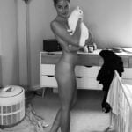 Genevieve Morton Nude (Hot Photo)