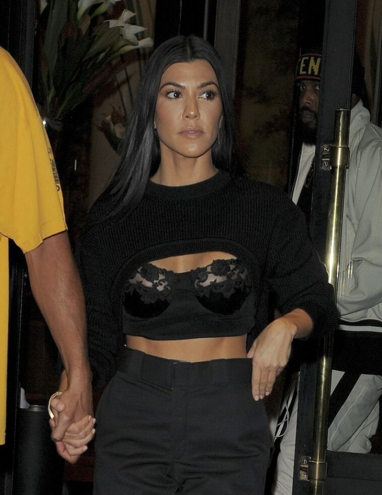 Kourtney Kardashian See Through (7 Photos)